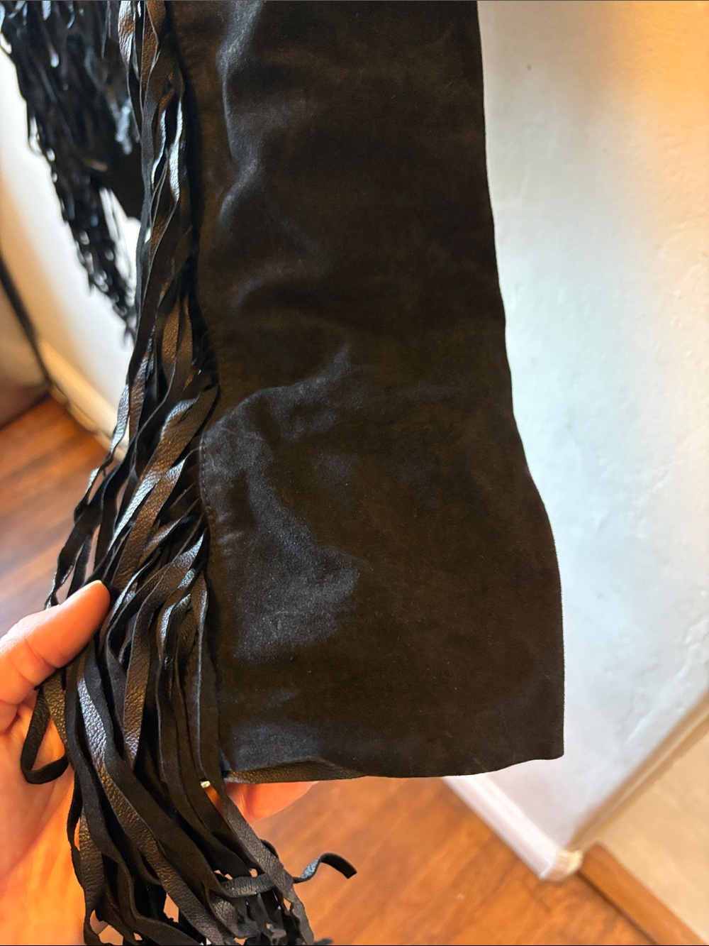 Black Suede Cropped Fringe Jacket - Picture 6 of 11